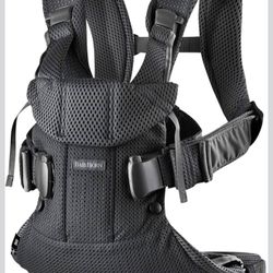 Baby Bjorn Carrier - 3D Mesh In Black