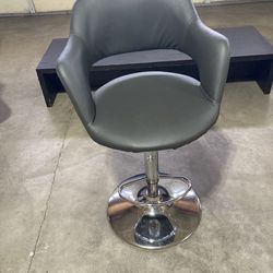 Adjustable Height Bar Chair (1)