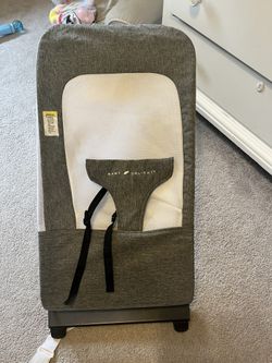 Baby Delight bouncer/ bouncy seat