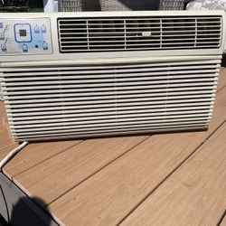 Frigidaire Room Air conditioner 