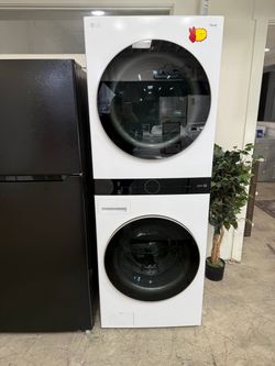 LG WashTower Gas Stackable Laundry - Scratch & Dent - Save $900!