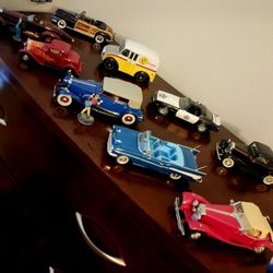 Diecast Cars  / Carritos De Metal 