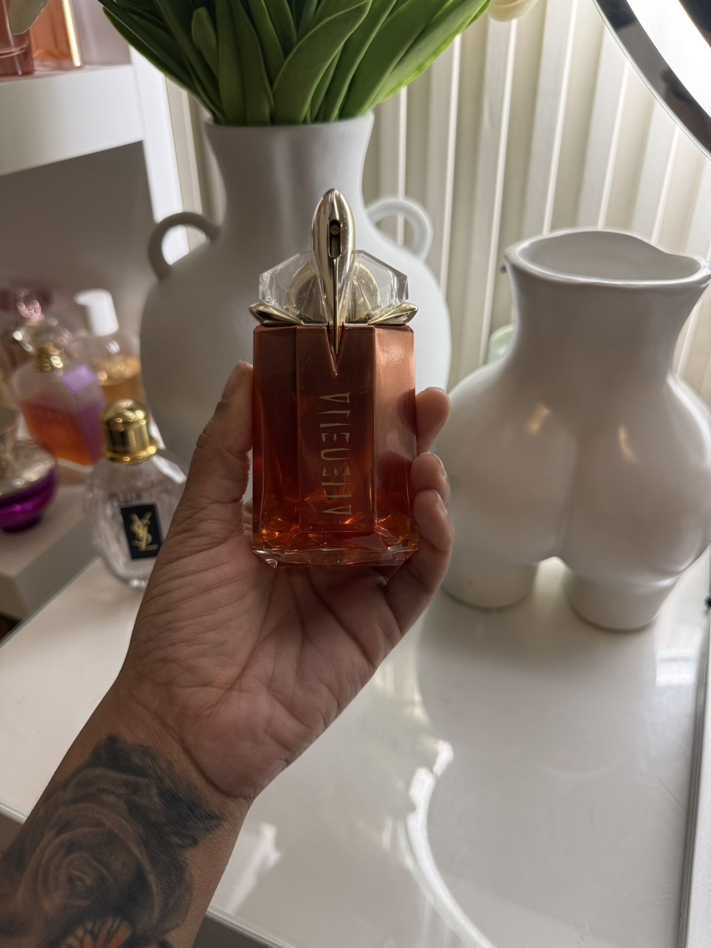 Alien Goddess Supra Florale