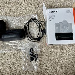 Sony Vertical Grip w/ Charge Function 