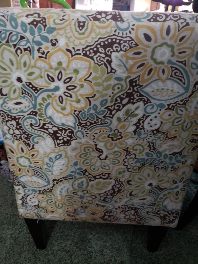 Accent Chair Free (PENDING PICK UP)