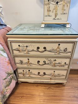 Beautiful Vintage Asian-inspired dresser
