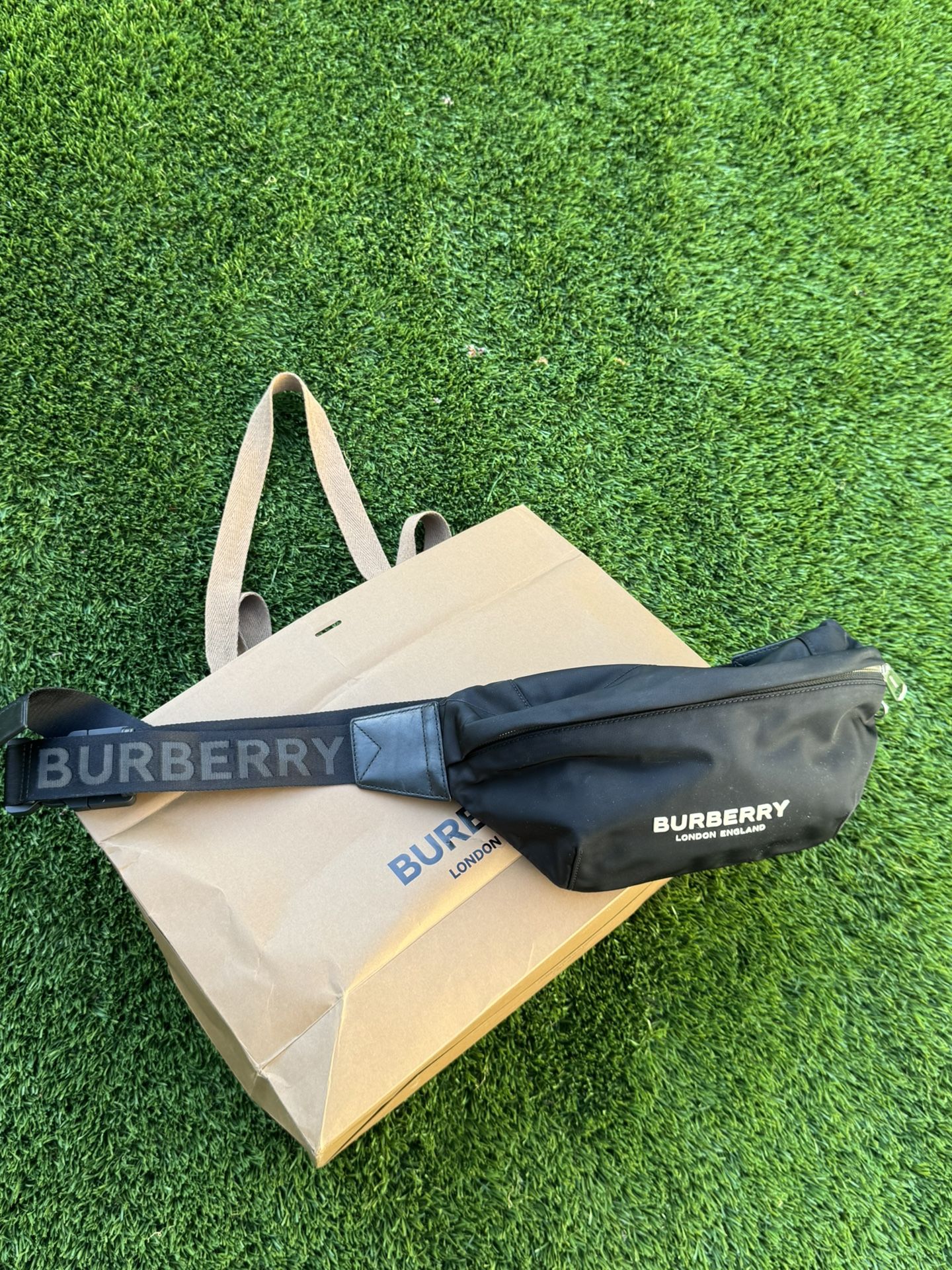 (Black)Burberry Song Belt Bag