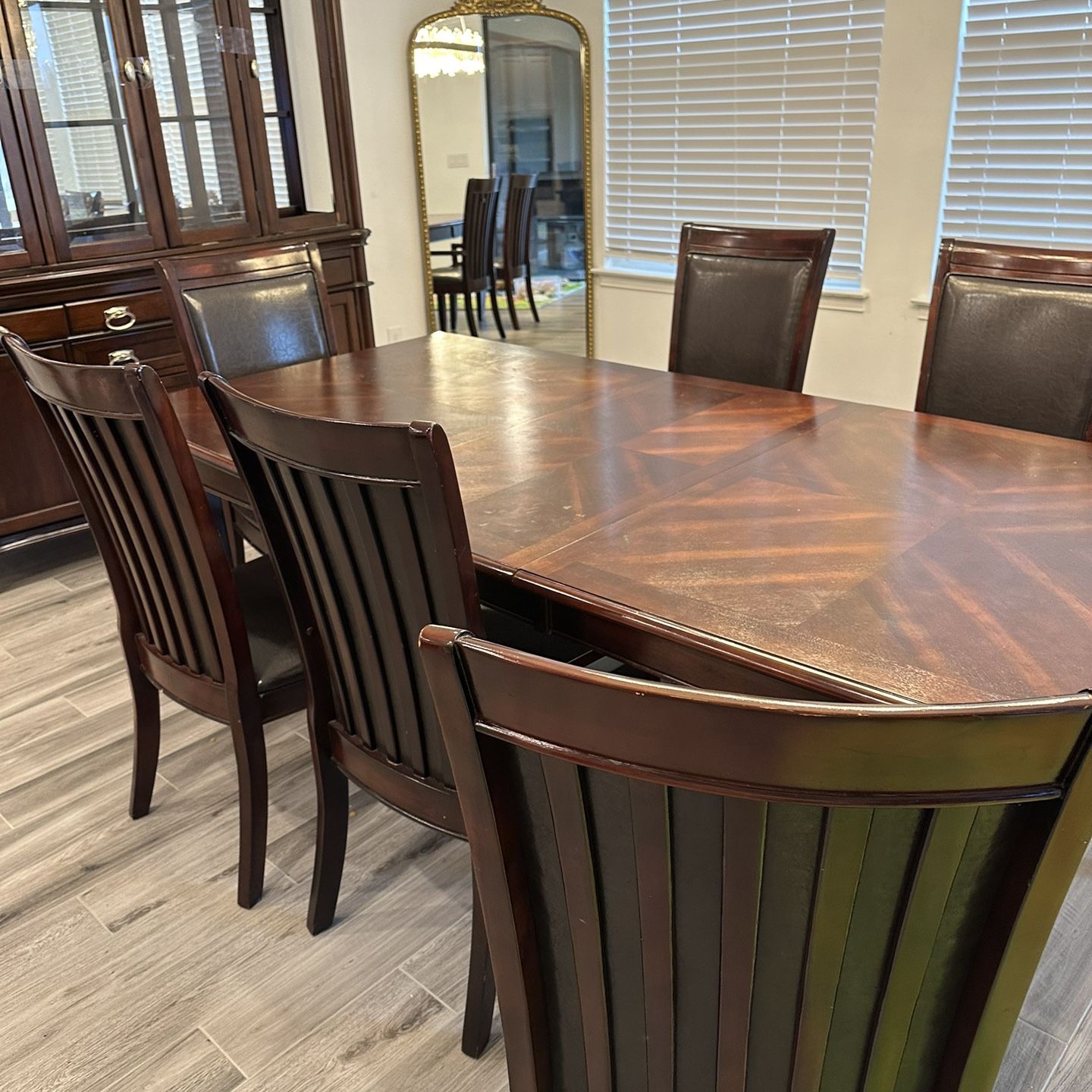 7 Piece Dining Set- 6 Chairs And a Table