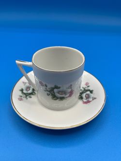 Floral porcelain cup & saucer set