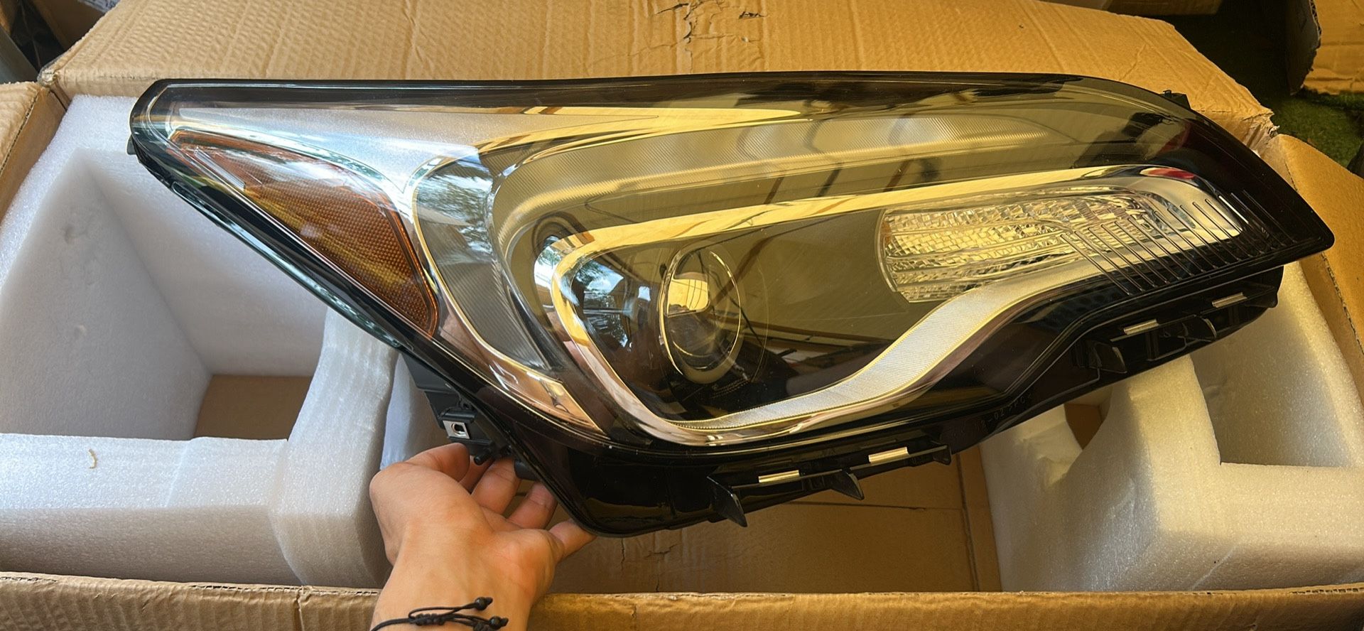 Front Headlight for 2016-2018 BUICK ENVISION Passenger Side