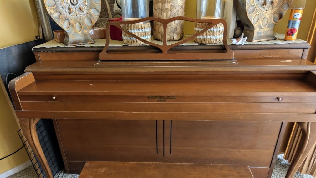 Grinnell Bros Piano