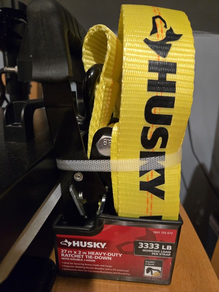 HUSKY 27FT X 2 IN. HEAVY DUTY RACHET TIE DOWN