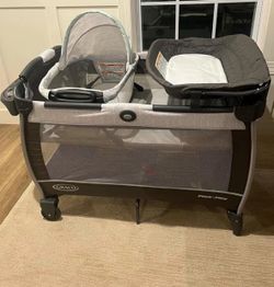 Graco travel crib