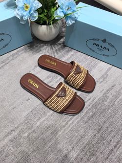 flat sandals size 35--42 available