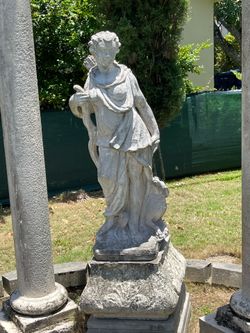 Concrete Statue of Diana The Goddess of The Hunt