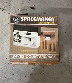 GE Vintage Space Saver Can Opener