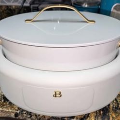 Beautiful 10 in 1, 6 Qt Electric Multi-Cooker, White