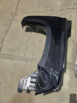 Cadillac Escalade right fender oem