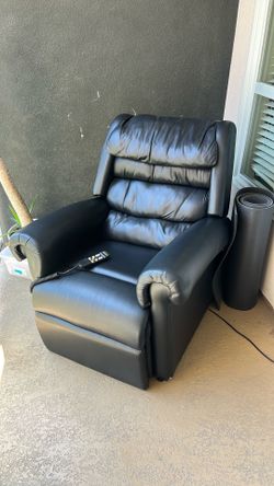 Golden Technologies lift chair