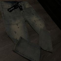 PURPLE fashionable light blue for men Size 30–32–34–36