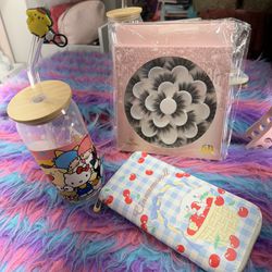 Hello Kitty & Friends Perfect Mothers Day Gift 💖 Wallet , Human Hair Lashes & A Beautiful Glass Cup 