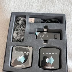 MENERESAS Mini Microphone, 3 in 1 Wireless Lavalier Microphones,