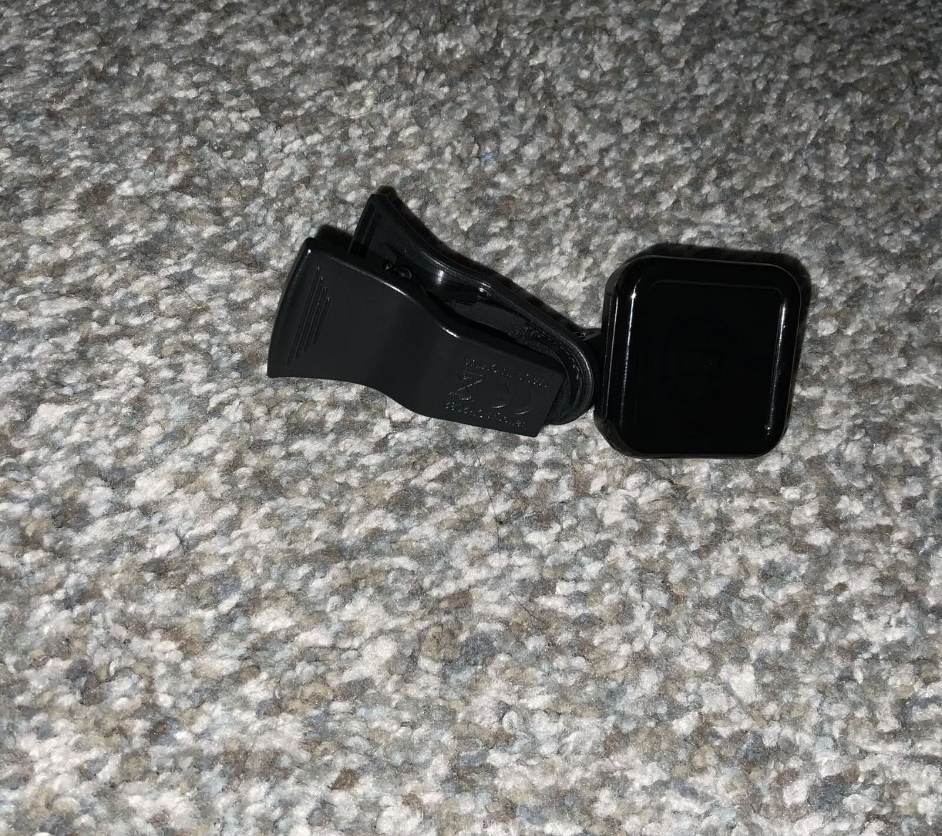 Black Square Clip-On Tuner for Guitar Bass Violin Ukulele As Kliq Ubertuner