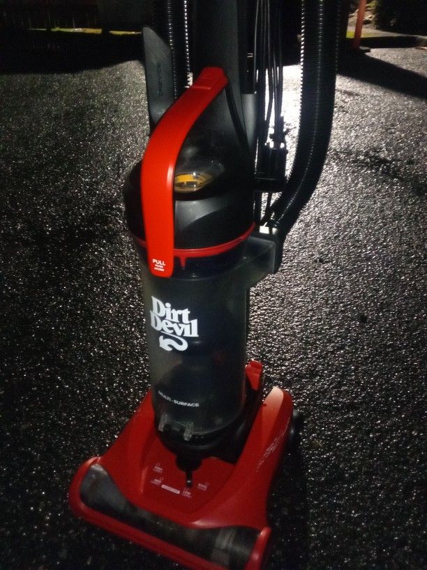 Dirt Devil Upright Multi-service Vacuum