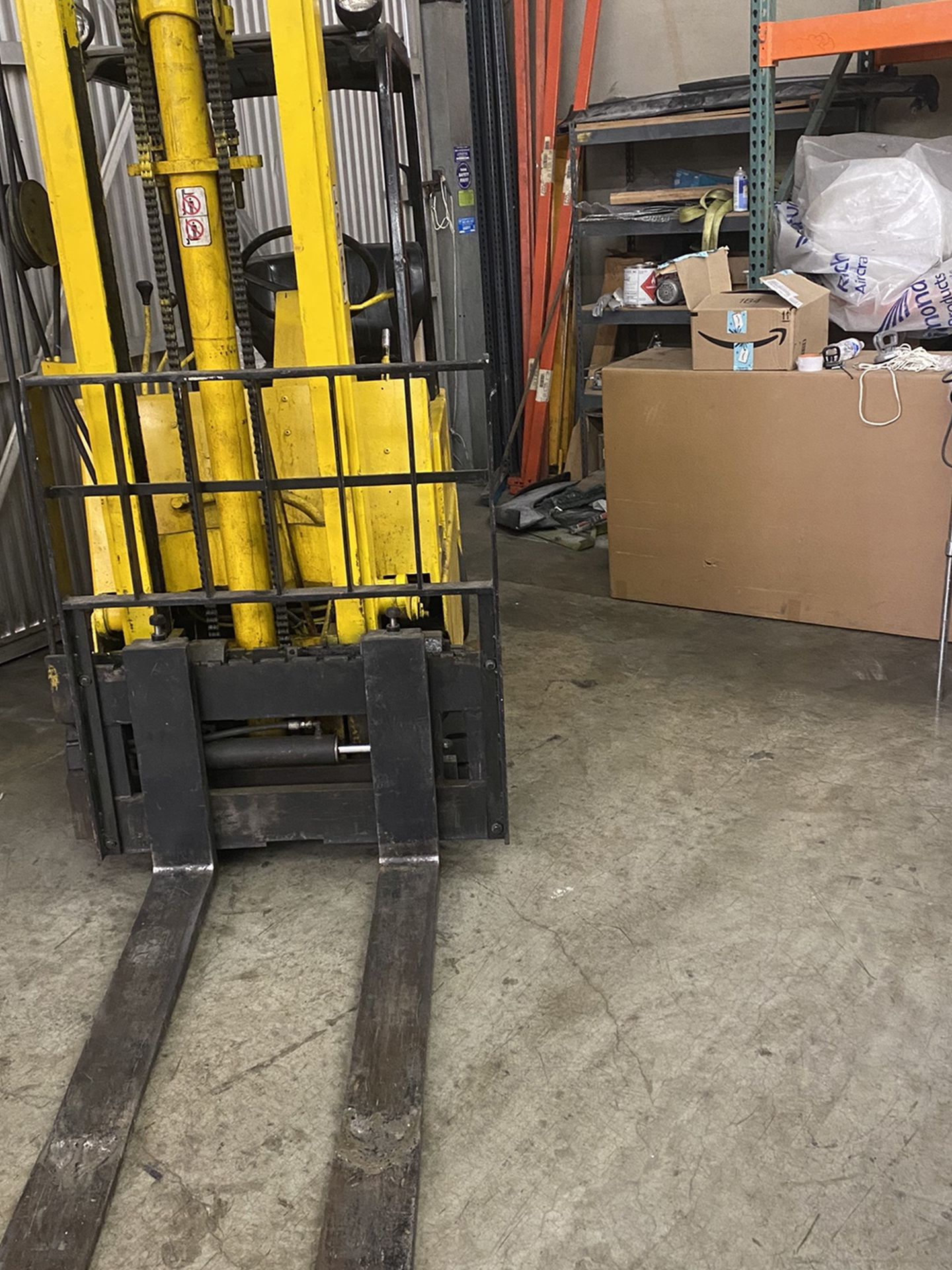 Yale forklift 6000 lbs 3600 hrs
