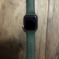 Apple Watch SE 44mm Gold