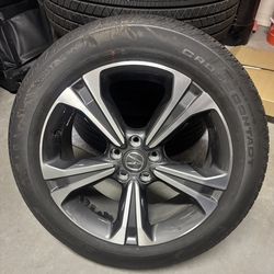 2025 Acura RDX 4 Wheels & Continental Cross Contact Sport LX Tires 235 / 55 R 19