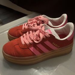 women’s 6.5 adidas gazelle 