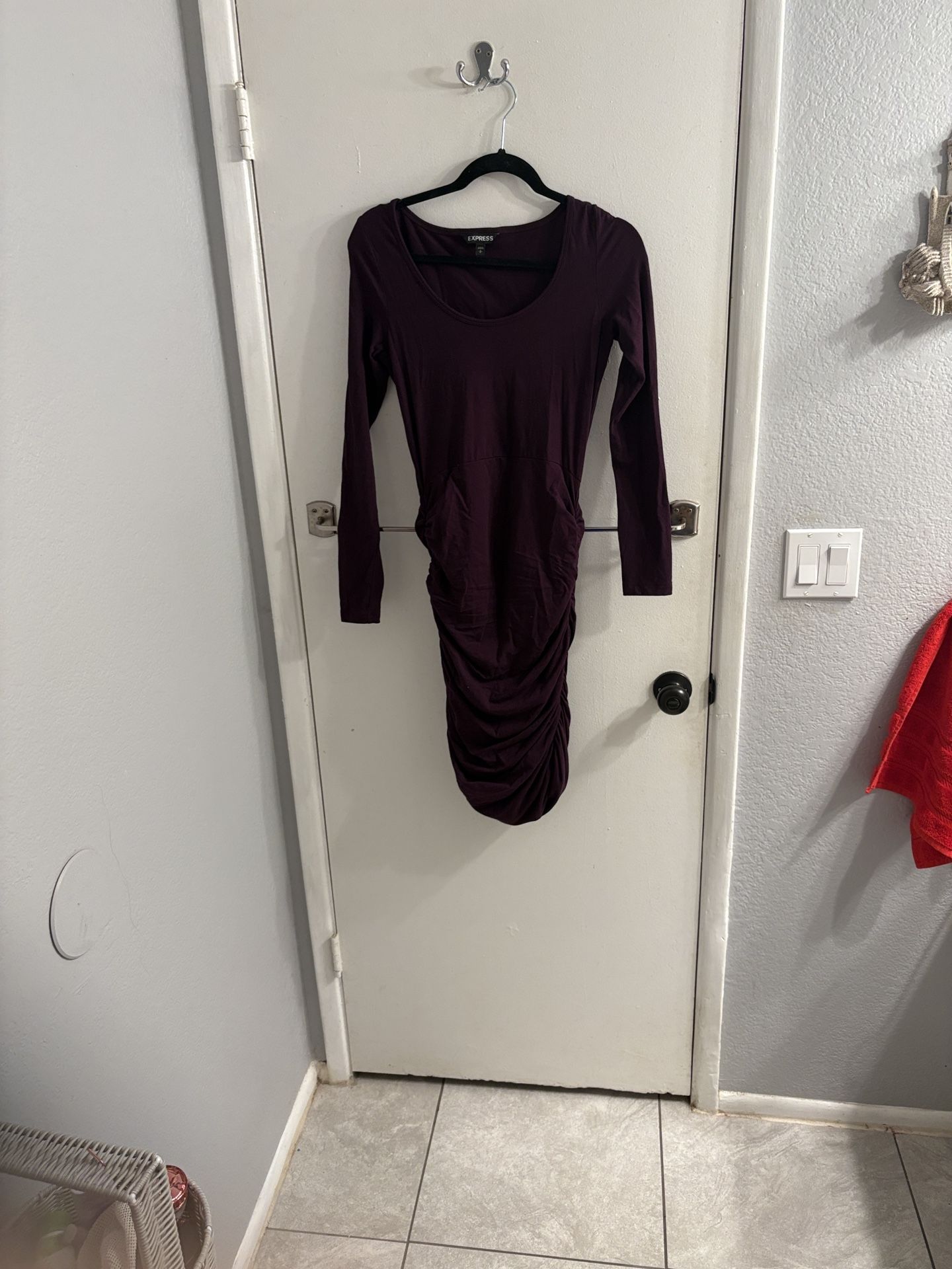 Express Women’s Long Sleep Purple Dress