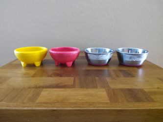 4 Small Serving Bowls