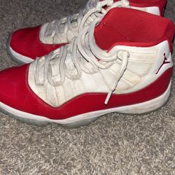 Jordan 11 Cherry