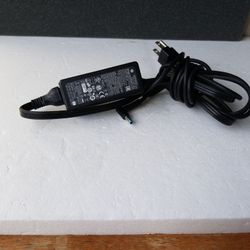 HP LAPTOP CHARGER  ORIGINAL 