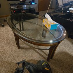 Coffee Table. Still Look New 40$