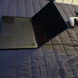 14-inch MacBook Pro: Apple M4 Pro chip with 14‑core CPU and 20‑core GPU, 24GB, 1TB SSD - Space Black