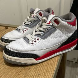 Jordan 3s Fire Reds 