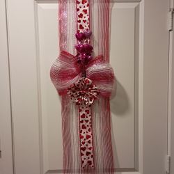 Beautiful Valentine Arrangement Door Hanger