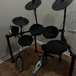 Alesis Turbo Mesh Electronic Drum Set