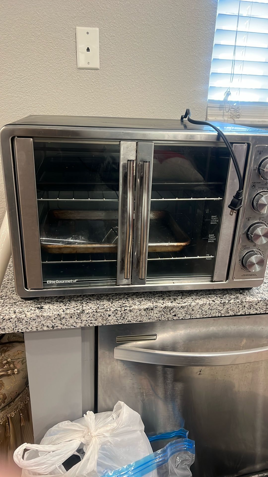 Small convention oven