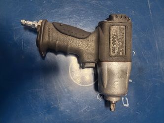 Aiar impact wrench