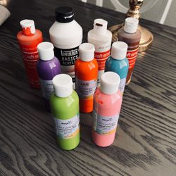 🎨 Set of 9 Bottles of Colorful Acrylic Water Based Paints 