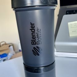 Blender Bottle with 2 ProStak stackable containers