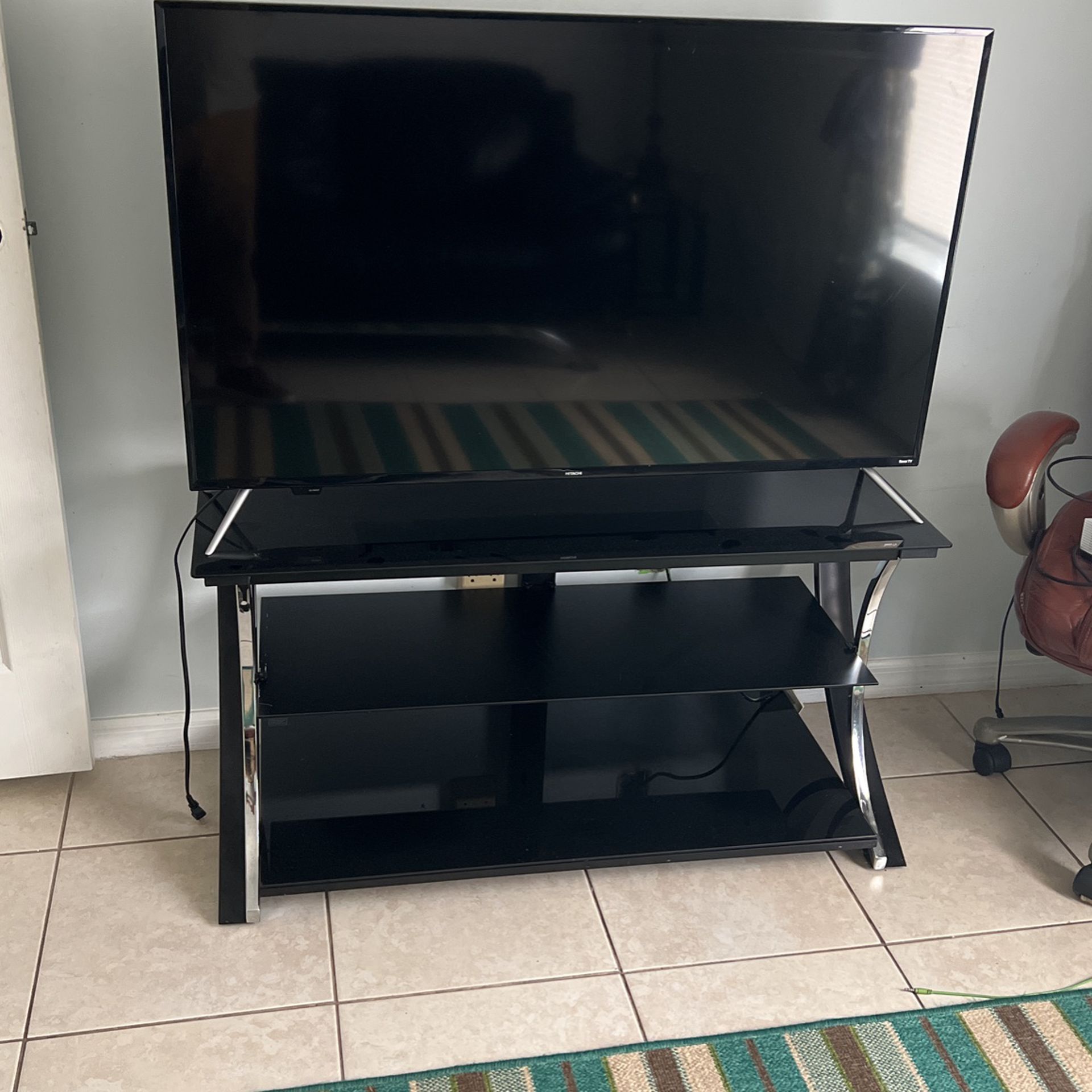 46 Inch Hitachi Roku Smart Tv With The stand 
