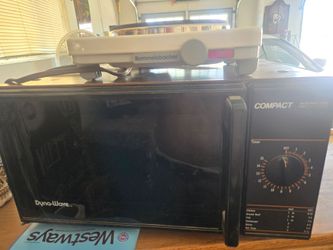 Small Microwave and Hotplate.