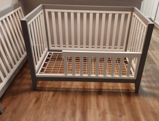 Convertible Baby Crib POTTERY BARN