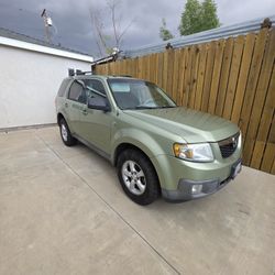 2009 Mazda Tribute Hybrid  - Runs Great - Needs Battery
