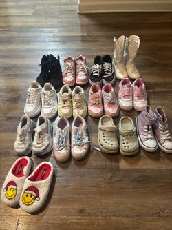 Girls shoes 10.5/11/12